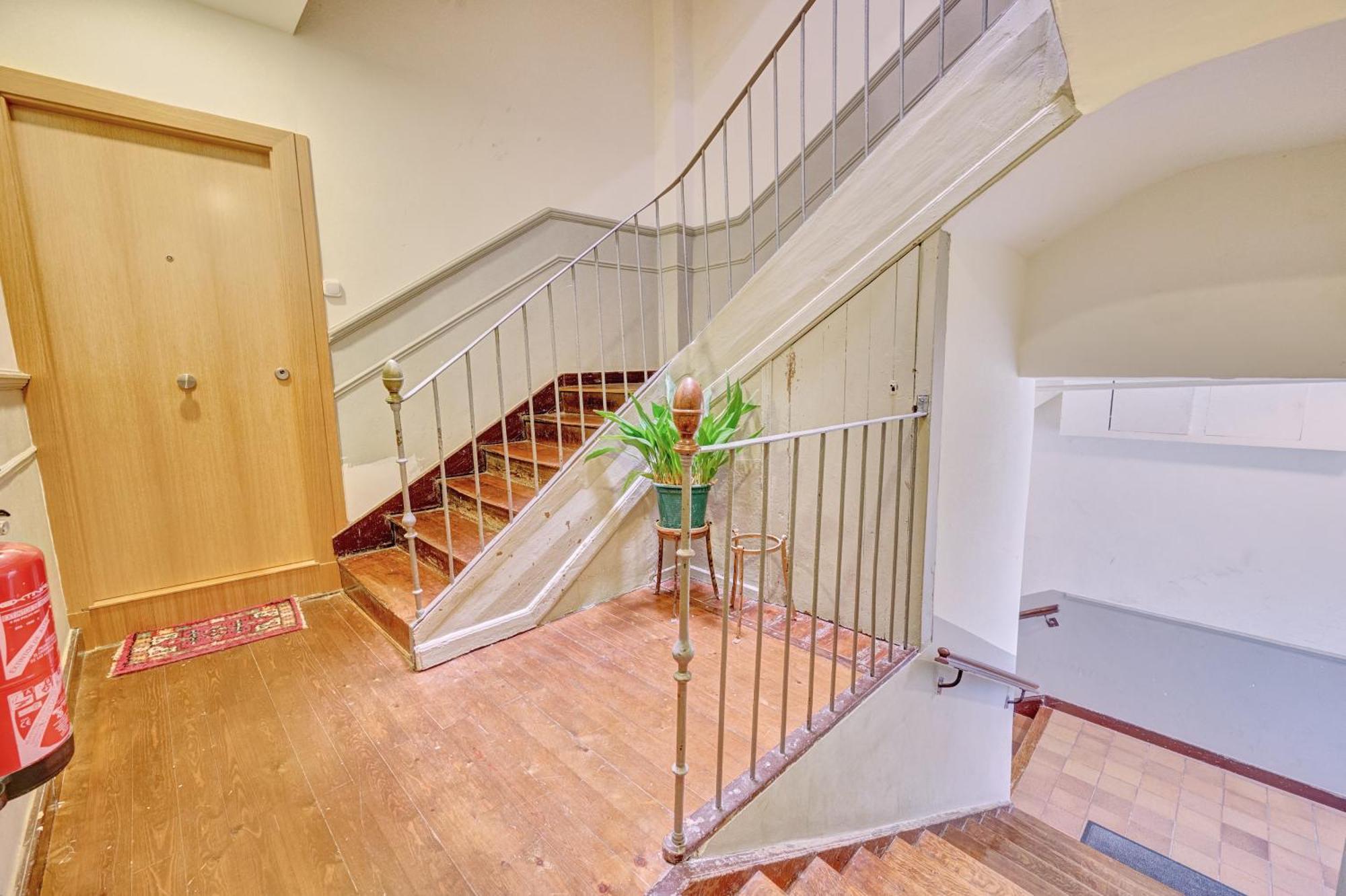 Apartamento Balcon Del Arte By Clabao ปัมโปลนา ภายนอก รูปภาพ